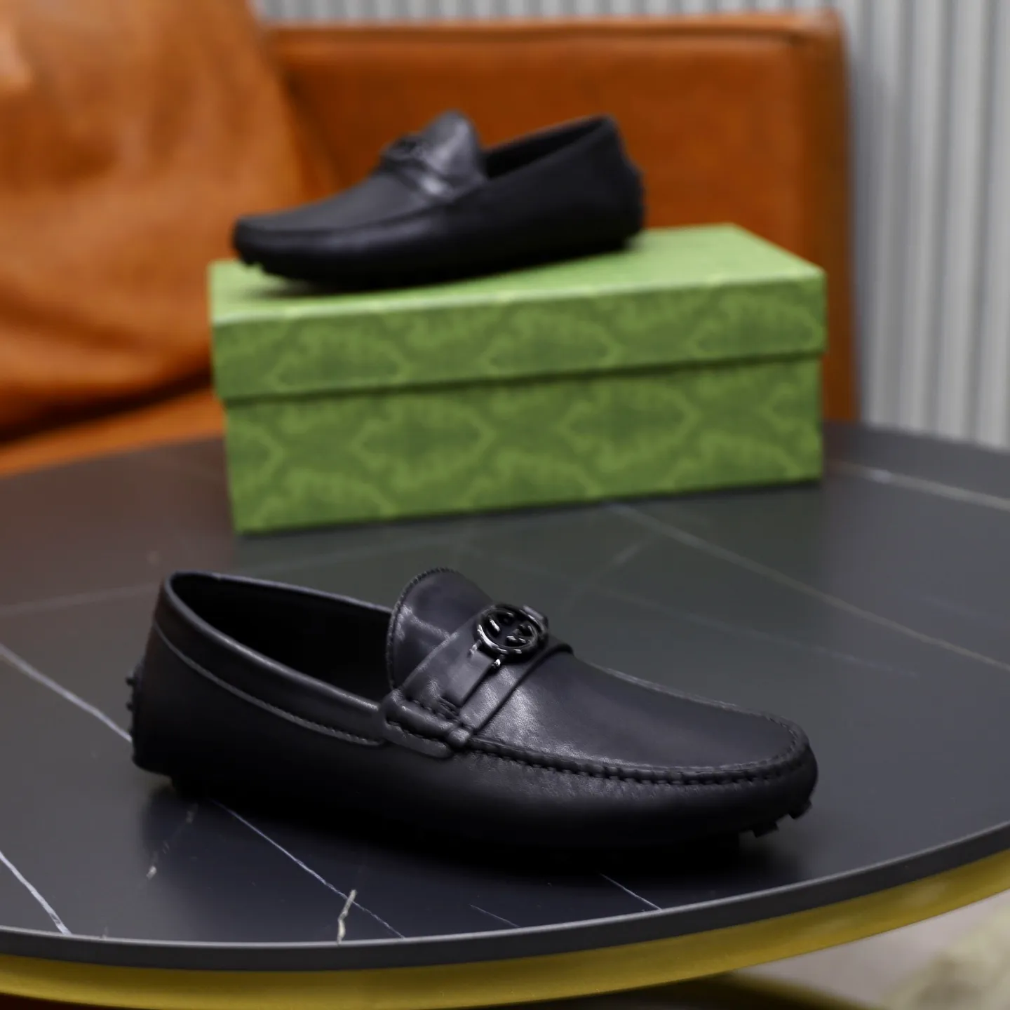 Ex-factory price: 460💰[GUCCI] Gucci ⚠️High-end men’s driving and pedal series ⚠️38-44 (customized for 45) ⚠️All original cowhide leather! Thick and soft! Made entirely of calfskin lining! Rubber sheet anti-slip beanie sole! Three-dimensional package technology! Fashionable and classic! Handicrafts! Original high quality! Feel free to compare!